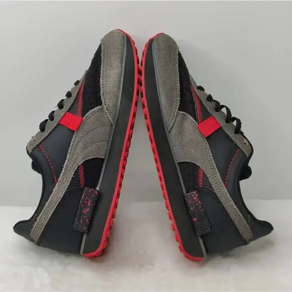 Puma ladies Black Gray Lace Up Sneaker  Sz 6.5 C READ